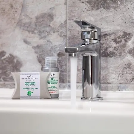 Eva Luxury Myrtus 招待所 卡利亚里